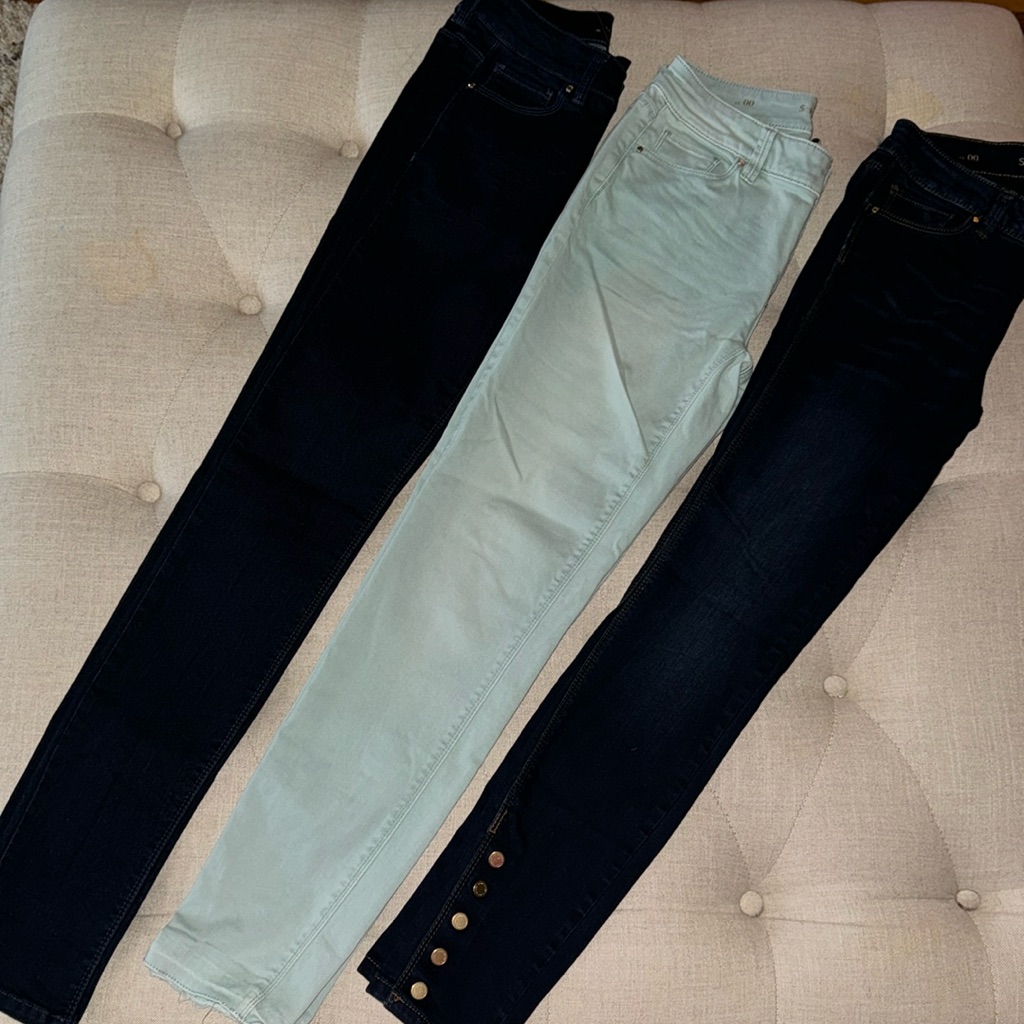 White House Black Market Skinny Jean Bundle. 3 Pairs. Size 00